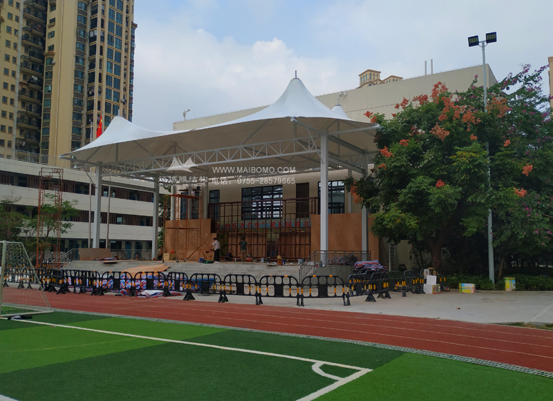 深圳龍崗小學主席臺膜結構項目