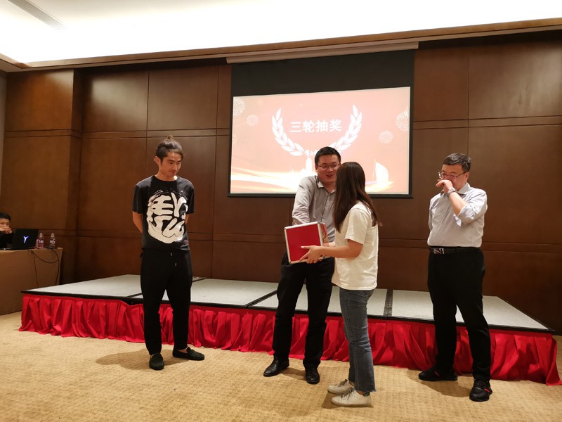 膜結(jié)構(gòu)車棚